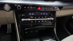 2023 Kia Carnival Gasoline 9-Seater Hi-Limousine — фото 17