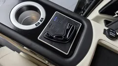 2023 Kia Carnival Gasoline 9-Seater Hi-Limousine — фото 18