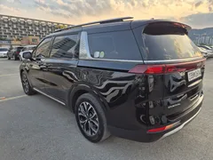 2023 Kia Carnival Diesel 9-Seater Noblesse — фото 4