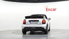 2024 Mini Cooper Convertible JCW — фото 4