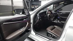 2023 BMW 5-Series 530i M Sport Package — фото 10