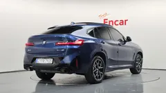 2023 BMW X4 xDrive20i M Sports Pro — фото 2