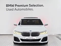 2023 BMW 5-Series 520i M Sport — фото 3