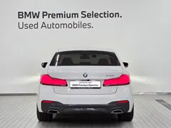 2023 BMW 5-Series 520i M Sport — фото 4