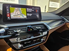 2023 BMW 5-Series 520i M Sport — фото 19