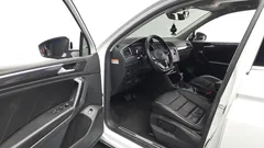 2022 Volkswagen Tiguan 2.0 TDI Premium — фото 10
