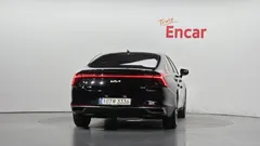2023 Kia K8 Signature Special — фото 4