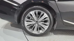2023 Kia K8 Signature Special — фото 5