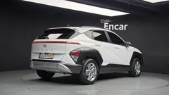 2023 Hyundai Kona Premium — фото 2