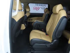 2022 Kia Carnival Diesel 11-Seater Prestige — фото 6