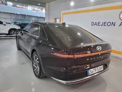 2023 Hyundai Grandeur Premium — фото 4