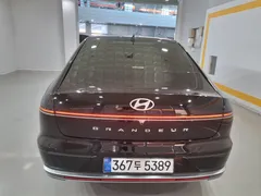 2023 Hyundai Grandeur Premium — фото 5