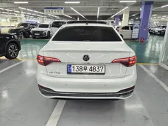 2023 Volkswagen Jetta 1.5 TSI Prestige — фото 4