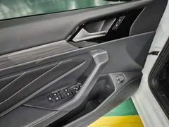 2023 Volkswagen Jetta 1.5 TSI Prestige — фото 20
