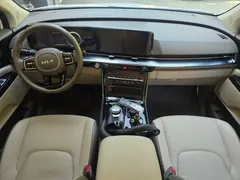 2022 Kia Carnival Diesel 7-Seater Hi-Limousine — фото 14