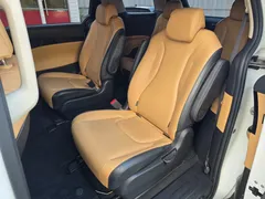 2023 Kia Carnival Diesel 9-Seater Prestige — фото 17