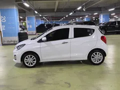 2022 Chevrolet Spark Premier — фото 4