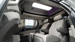 2023 Kia Carnival Gasoline 7-Seater Hi-Limousine — фото 16