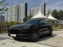 2022 Porsche Cayenne 3.0 E-Hybrid Coupe — фото 1