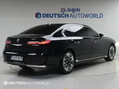 2023 BMW 7-Series 740i sDrive Design Pure Excellence — фото 2