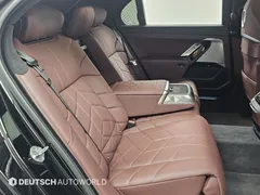 2023 BMW 7-Series 740i sDrive Design Pure Excellence — фото 16