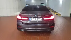 2023 BMW 5-Series 520i M Sport — фото 3