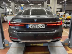 2022 BMW 7-Series 740Li xDrive Design Pure Excellence — фото 2