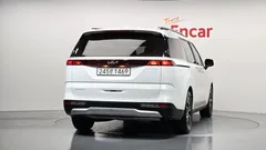 2023 Kia Carnival Gasoline 9-Seater Prestige — фото 4