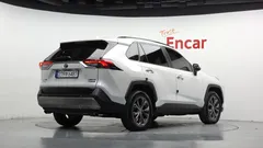2022 Toyota RAV4 2.5 4WD Hybrid — фото 2