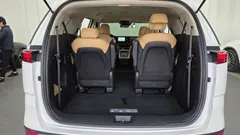 2023 Kia Carnival Diesel 9-Seater Prestige — фото 20