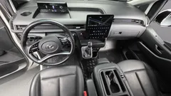 2023 Hyundai Staria Cargo 3-Seater — фото 7