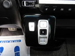 2024 Hyundai Staria Lounge 9-Seater — фото 15