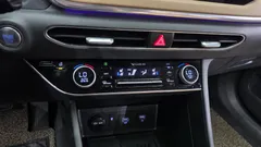 2022 Hyundai Sonata 2.0 — фото 17