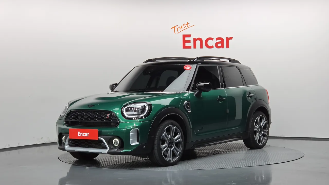 2023 Mini Countryman ALL4 Classic Launch Pack