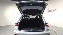 2022 Audi Q3 35 TDI Premium — фото 18