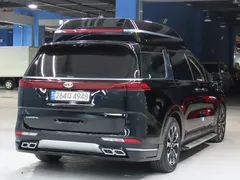 2023 Kia Carnival Diesel 7-Seater Hi-Limousine — фото 4
