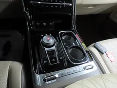 2023 Kia Carnival Diesel 7-Seater Hi-Limousine — фото 15