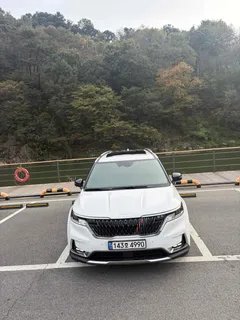 2023 Kia Carnival Diesel 9-Seater Signature — фото 2