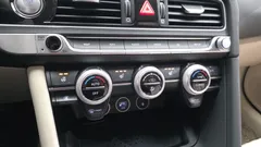 2022 Genesis G70 Gasoline 2.0T 2WD — фото 17