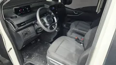 2022 Hyundai Staria Cargo 3-Seater — фото 7