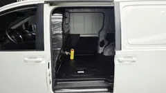 2022 Hyundai Staria Cargo 3-Seater — фото 13