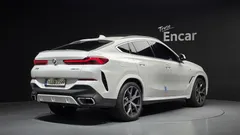 2022 BMW X6 xDrive40i M Sport — фото 2