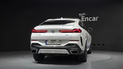 2022 BMW X6 xDrive40i M Sport — фото 4