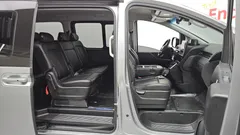2023 Hyundai Staria 4WD Tourer 9-Seater — фото 11