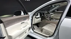 2023 Genesis G90 Gasoline 3.5 Turbo AWD — фото 10