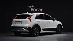 2023 Kia Niro Prestige — фото 2