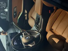 2023 BMW 3-Series 330e M Sport — фото 6