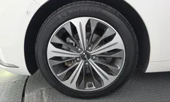 2022 Kia K8 Signature — фото 5