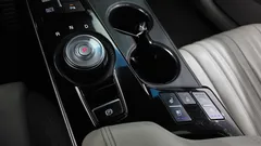 2022 Kia K8 Signature — фото 9