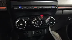 2023 Renault Samsung XM3 1.6 E-TECH Inspire e-shifter — фото 18